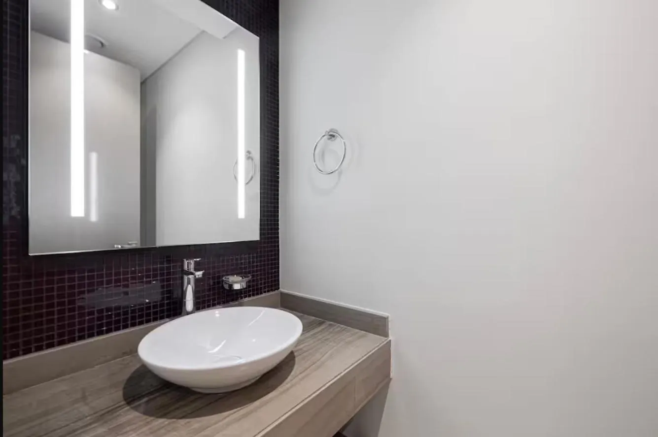 Apartment Fivex Paramount 1Br Sky Suite Dubai