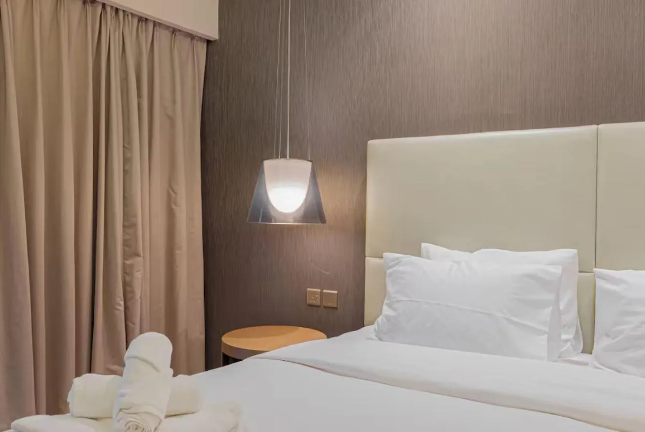 Fivex Paramount 1Br Sky Suite 두바이 아파트
