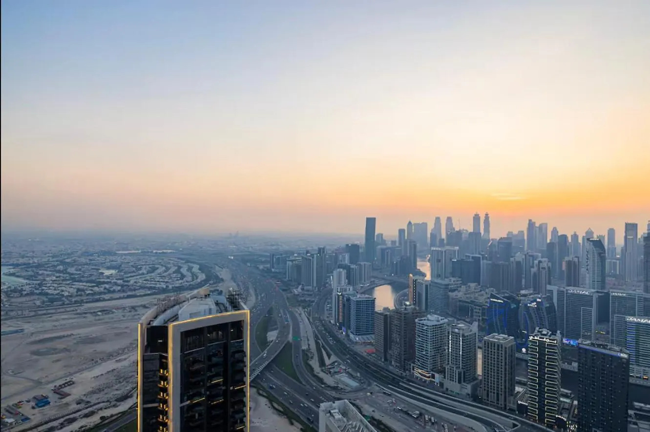 Apartment Fivex Paramount 1Br Sky Suite Dubai